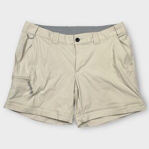 World Wide Sportsman Shorts Womens‎ 16 Beige Outdoor Fishing Zip Pocket Stretch